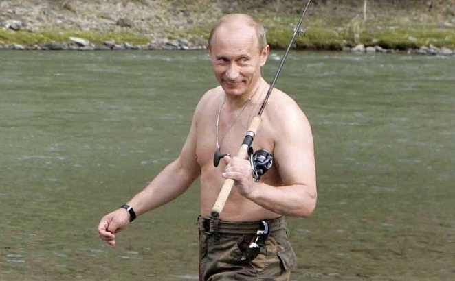 Putin pernah bikin malu Bush ketika si mantan presiden Amerika itu mengajaknya memancing [Image Source]
