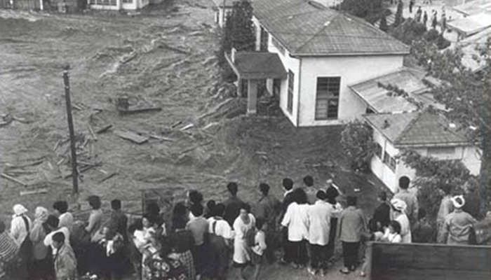 Gempa Laut Banda 1938 – 8.4 SR (Tsunami) [image source]