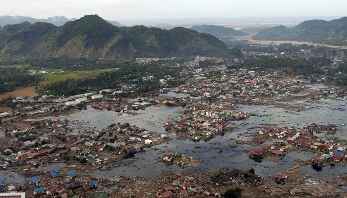 Gempa Sumatra 2004 – 9.1 SR (Tsunami) [image source]