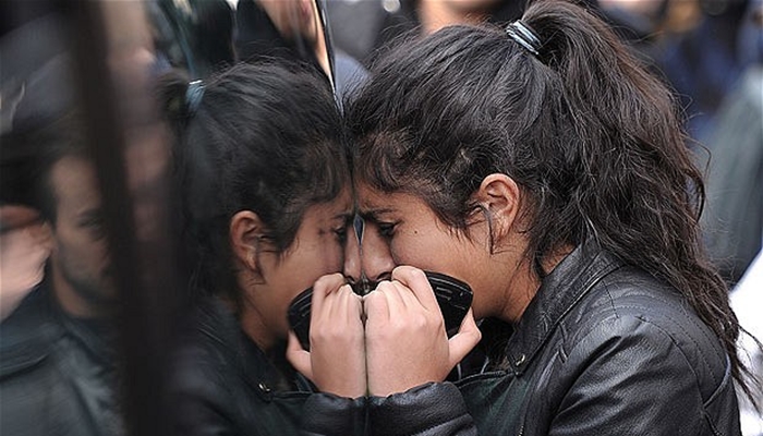 Keluarga korban penembakan Toulouse Maret 2012 [image source]