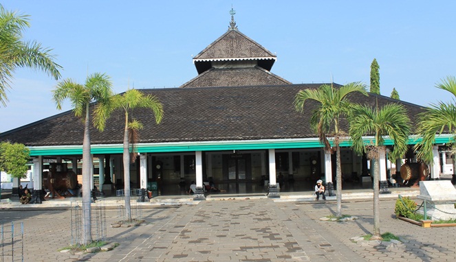 Masjid Agung Demak [Image Source]