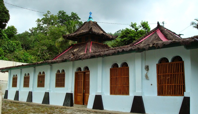 Masjid Saka Tunggal [Image Source]