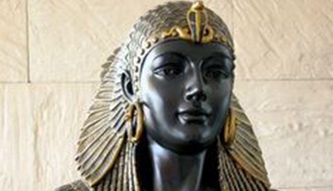 Patung Cleopatra [Image Source]
