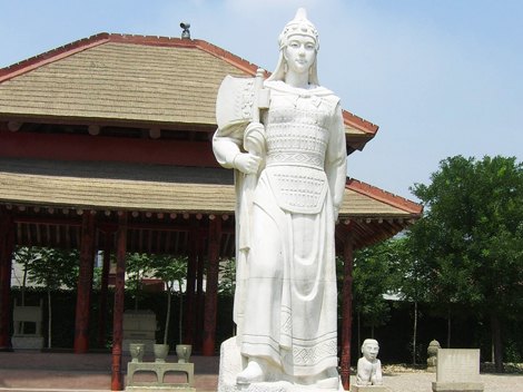 Patung Fu Hao [Image Source]