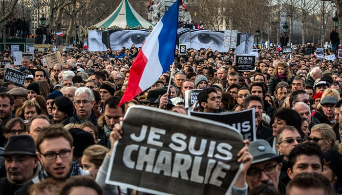 Protes kematian Charlie Hebdo [image source]
