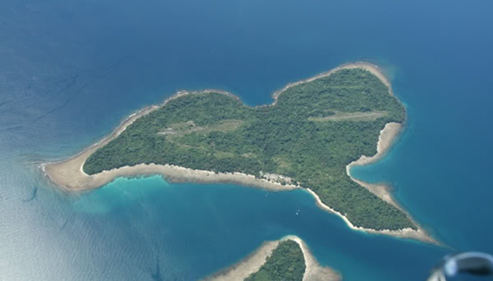 Pulau Wakde dan Peninggalan Zaman Perang Dunia ke-II [image source]