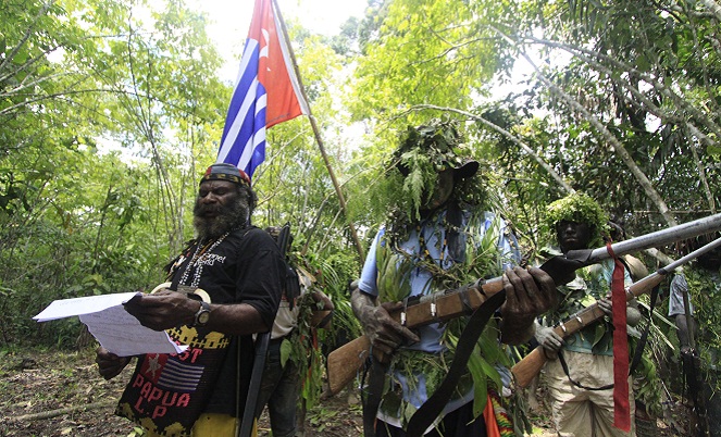 Mungkin saja mereka yang berkepentingan akan mempersenjatai kelompok-kelompok tertentu dengan tujuan akhir Papua bisa lepas dari Indonesia [Image Source]