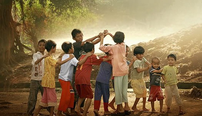 Anak-anak yang sedang bermain [Image Source]