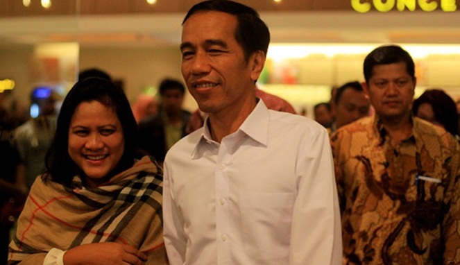 Iriana dan Jokowi [Image Source]