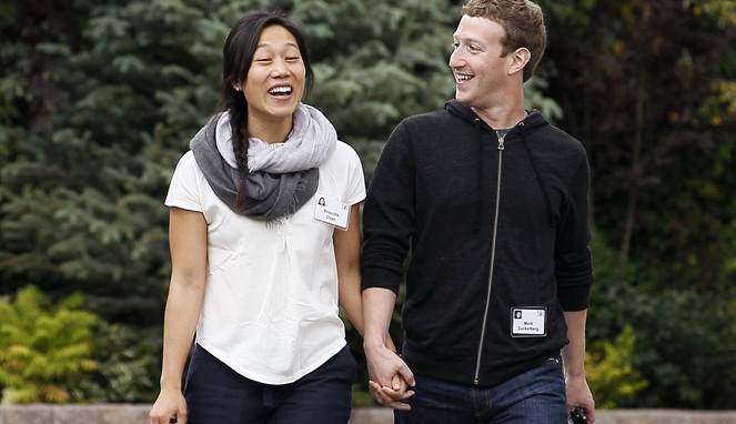 Mark Zuckerberg dan Priscilla Chan, pasangan milyader yang sederhana [Image Source]
