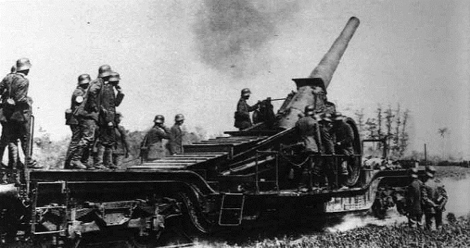 Senjata seberat 48 ton ini jadi yang paling ditakuti musuh-musuh Jerman [Image Source]