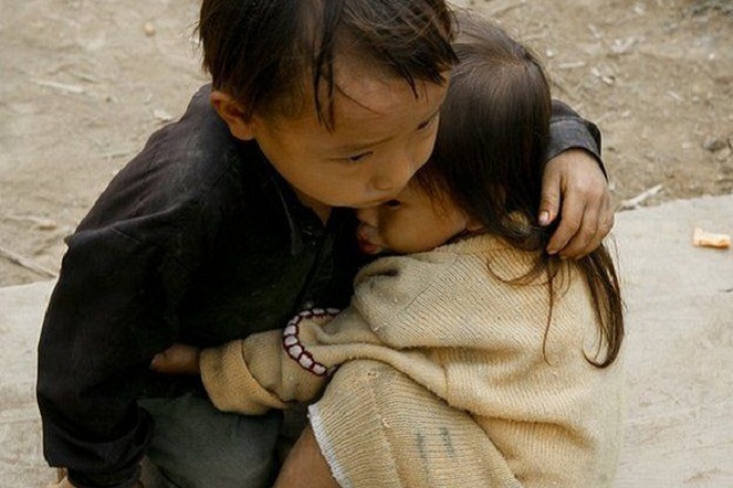 Foto ini tanpa rekayasa, hanya saja tempat kejadiannya bukan di Nepal [Image Source]