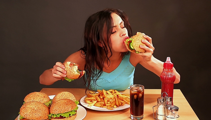 Makan junk food juga terasa hambar [image source]