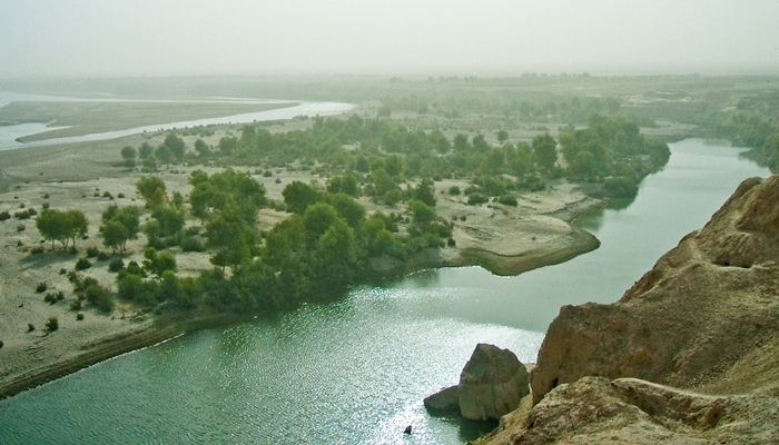 Sungai Helmand di Afganistan dan Iran [image source]