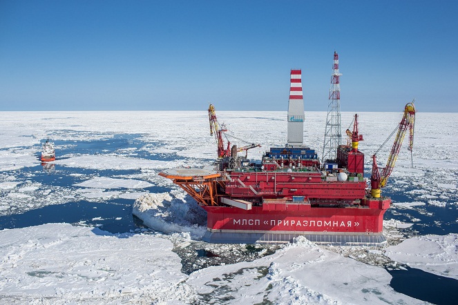 Kutub utara juga bisa dieksplorasi minyaknya [Image Source]