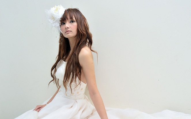 Gadis Jepang, pacaran enak, nikah bikin bangkrut [Image Source]