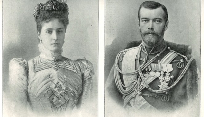 Czar Nicholas II dan Alix of Hesse [Image Source]