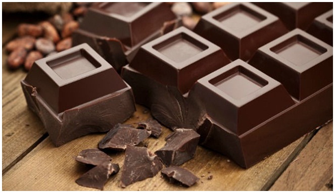 Ilustrasi cokelat  dengan ramuan [Image Source]