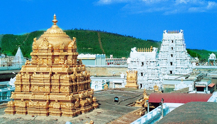 Kuil Venkateshwara di Andhra Pradeh [image source]
