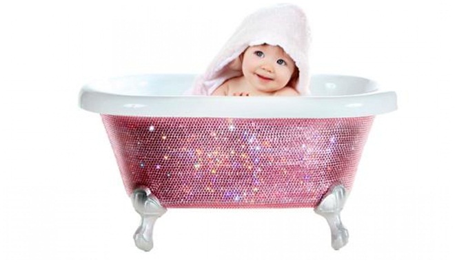 Model bathtub yang dibelikan Kelly Rowland untuk keponakannya [Image Source]