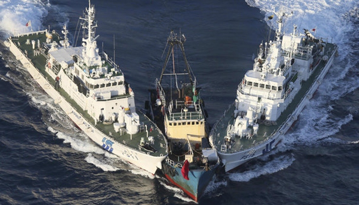 Penangkapan kapal Tiongkok di perairan Jepang [image source]