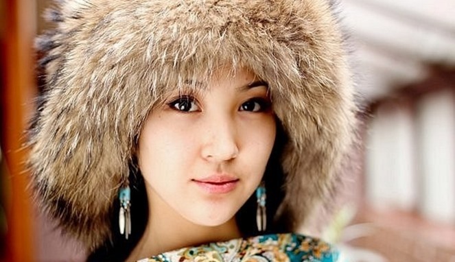Wanita Kyrgyzstan [Image Source]