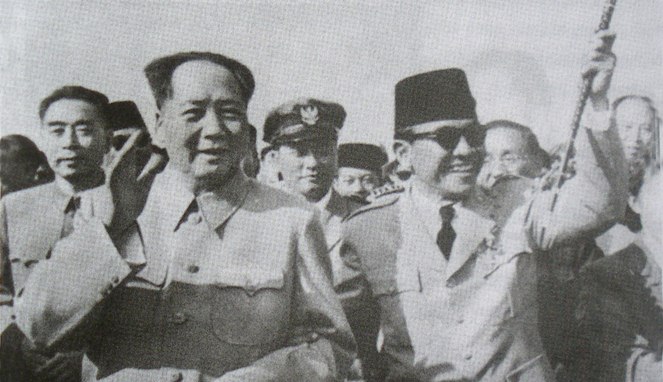 Bung Karno dan pemimpin Tiongkok Mao Zedong [Image Source]
