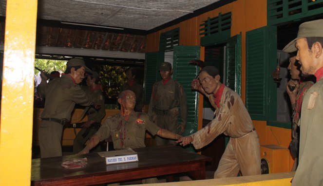 Diorama penyiksaan para jenderal oleh PKI [Image Source]