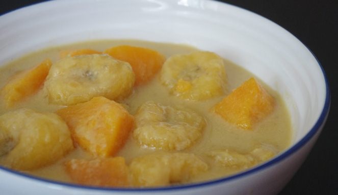 Kolak ubi pisang [Image Source]