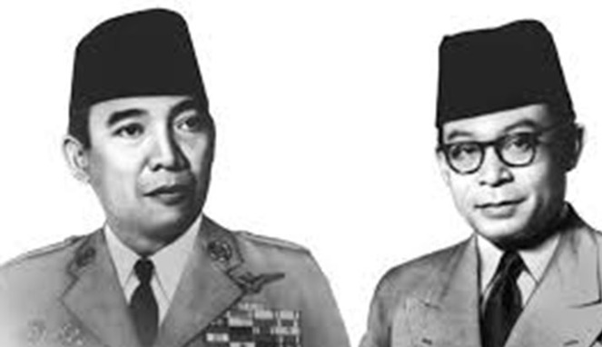 Penampilan Bung Karno dan Bung Hatta [ Image Source ]