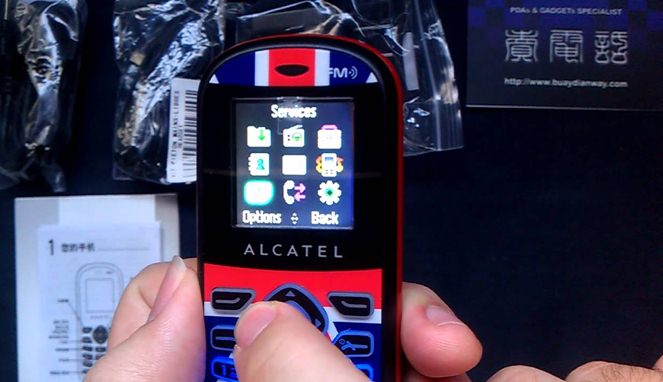 Alcatel OT-209 [Image Source]