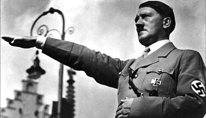 Hitler jadi penguasa [Image Source]