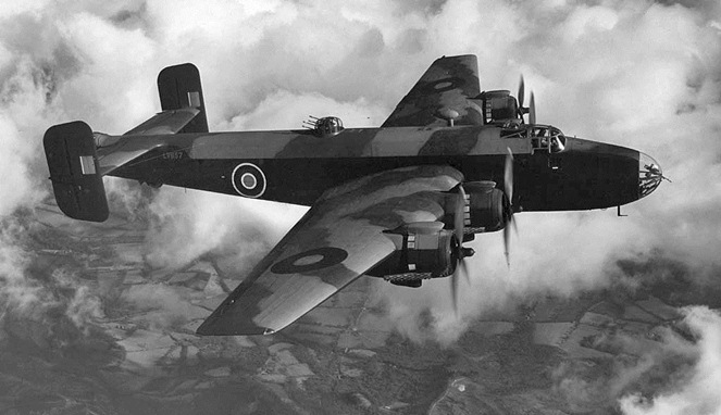 Handley Page Halifax [Image Source]