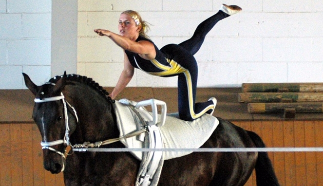 Equestrian Vaulting [image source]