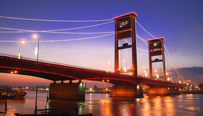 Jembatan Ampera, Palembang [image source]