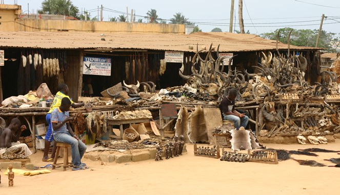 Pasar Akodessewa punya turnya sendiri [Image Source]