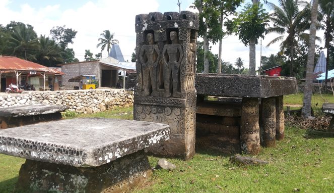 Situs Megalitik di Sumba [Image Source]
