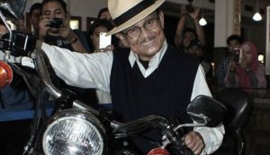 Mengenang Sosok BJ Habibie, Inilah Hobi Sang Bapak Teknologi Yang ...