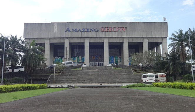 Penampakan Manila Film Center. [Sumber Gambar]